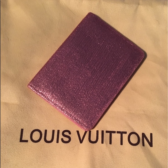 Louis Vuitton Accessories - -24 HR SALE- Louis Vuitton card holder